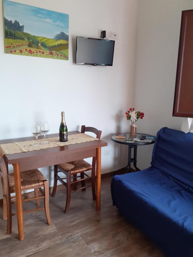 אגליאנטו Agriturismo Gli Olivastri, Appartamento La Rosa Dei Venti Con Piscina E Solarium , Vista Mare ,Climatizzatore ,Wifi מראה חיצוני תמונה